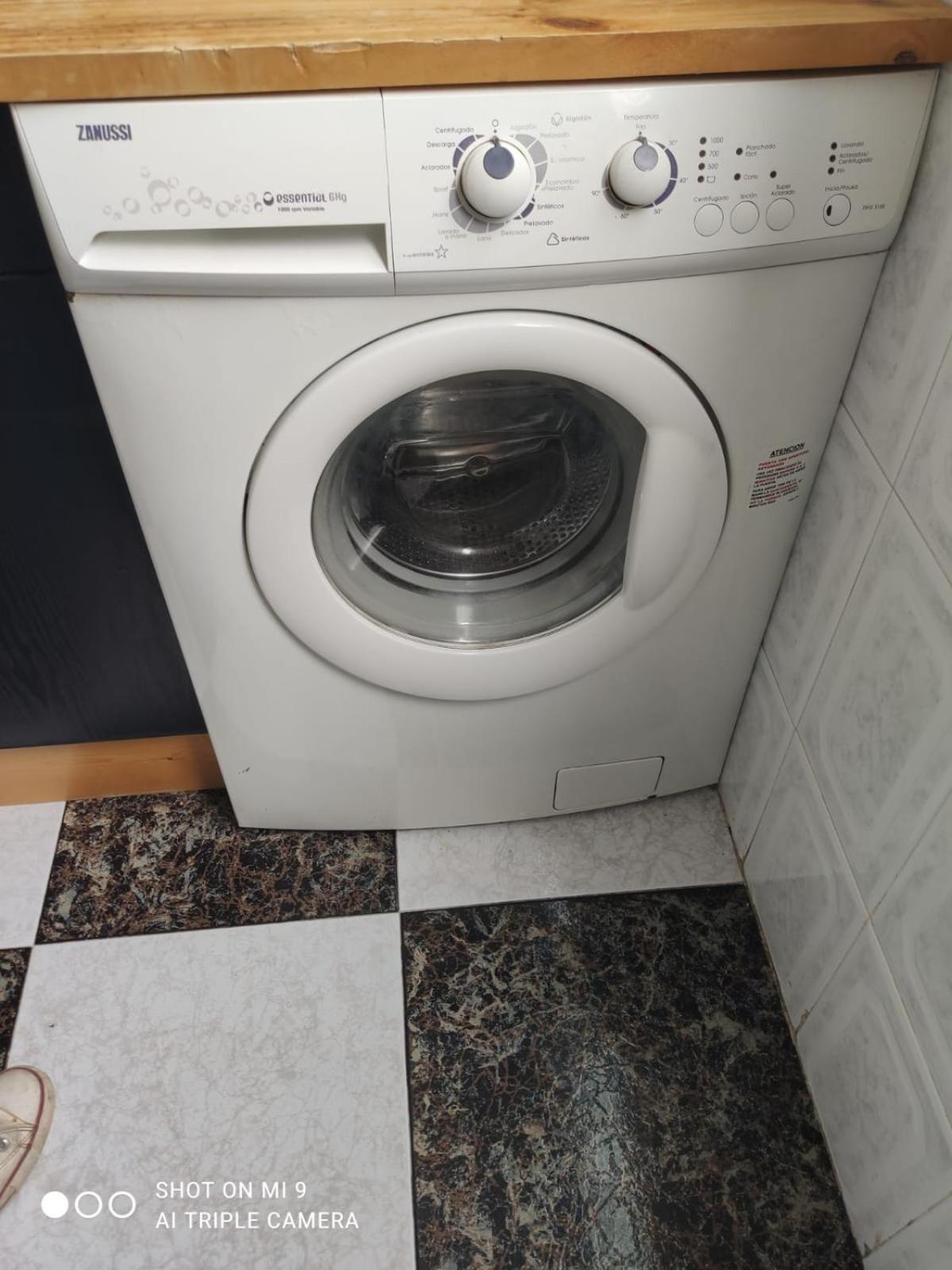 פואנגירולה Habitacion 3 - 3 Planta Sin Ascensor En Piso Compartido No Es Piso Entero! מראה חיצוני תמונה