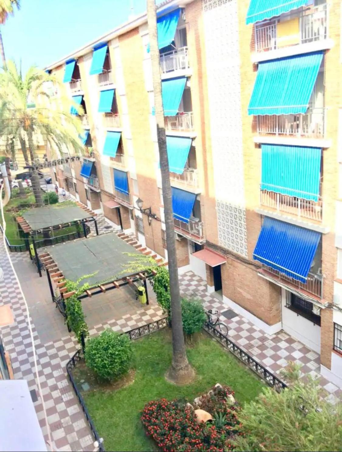 פואנגירולה Habitacion 3 - 3 Planta Sin Ascensor En Piso Compartido No Es Piso Entero! מראה חיצוני תמונה